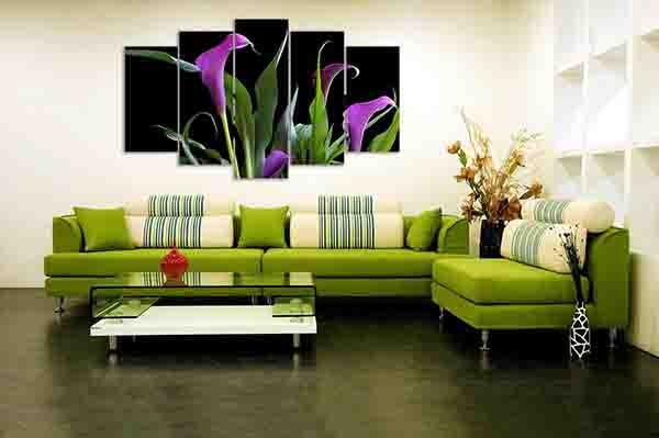 Đổi mới phòng khách bằng kệ tự làm và tranh tự vẽ